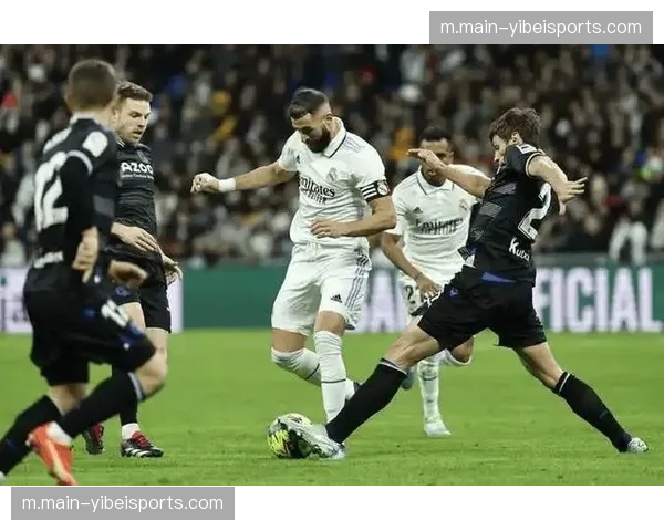 埃斯皮梅开二度终结连败，莱万特前锋替补登场改变战局